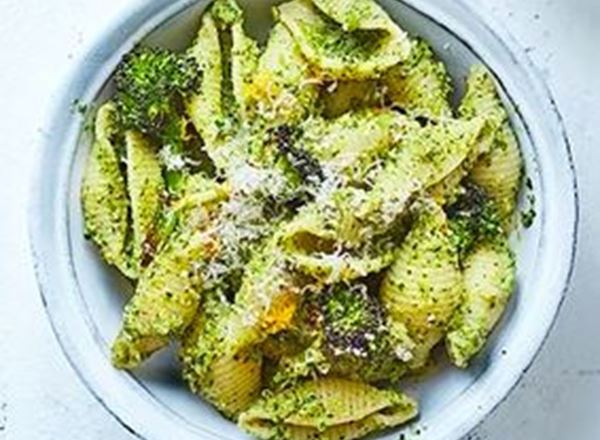 Broccoli pasta shells