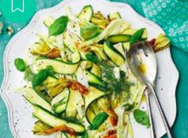 Marinated fennel and courgette salad with basil